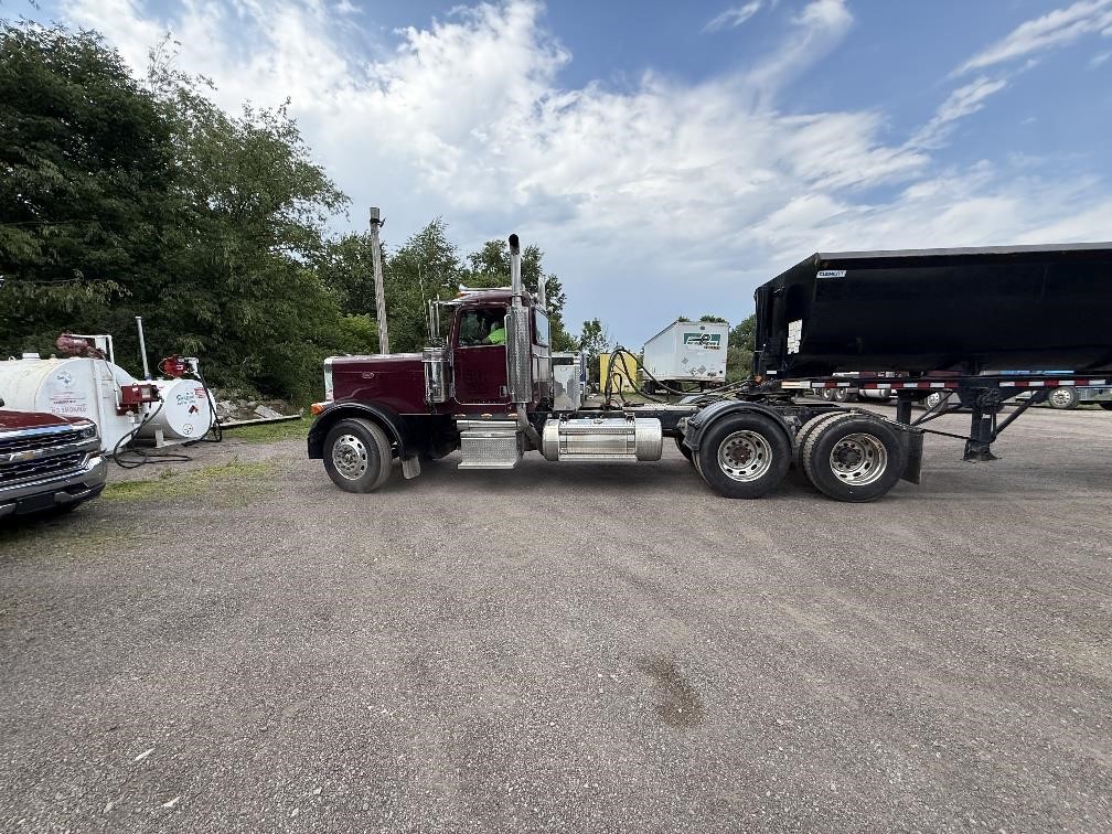 2007 PETERBILT 379EXHD 2007 PETERBILT 379EXHD - image 4 of 6