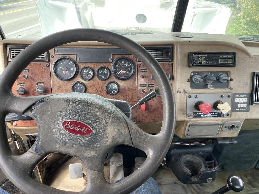 2007 PETERBILT 335 10000845927 2007 PETERBILT 335 10000845927