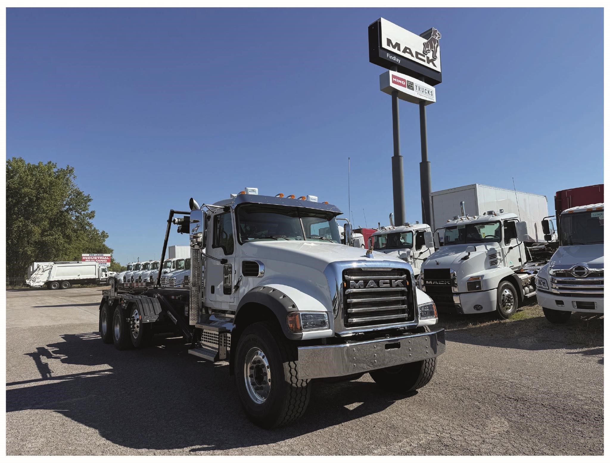 2026 MACK GRANITE 64FR 2026 MACK GRANITE 64FR - image 2 of 6