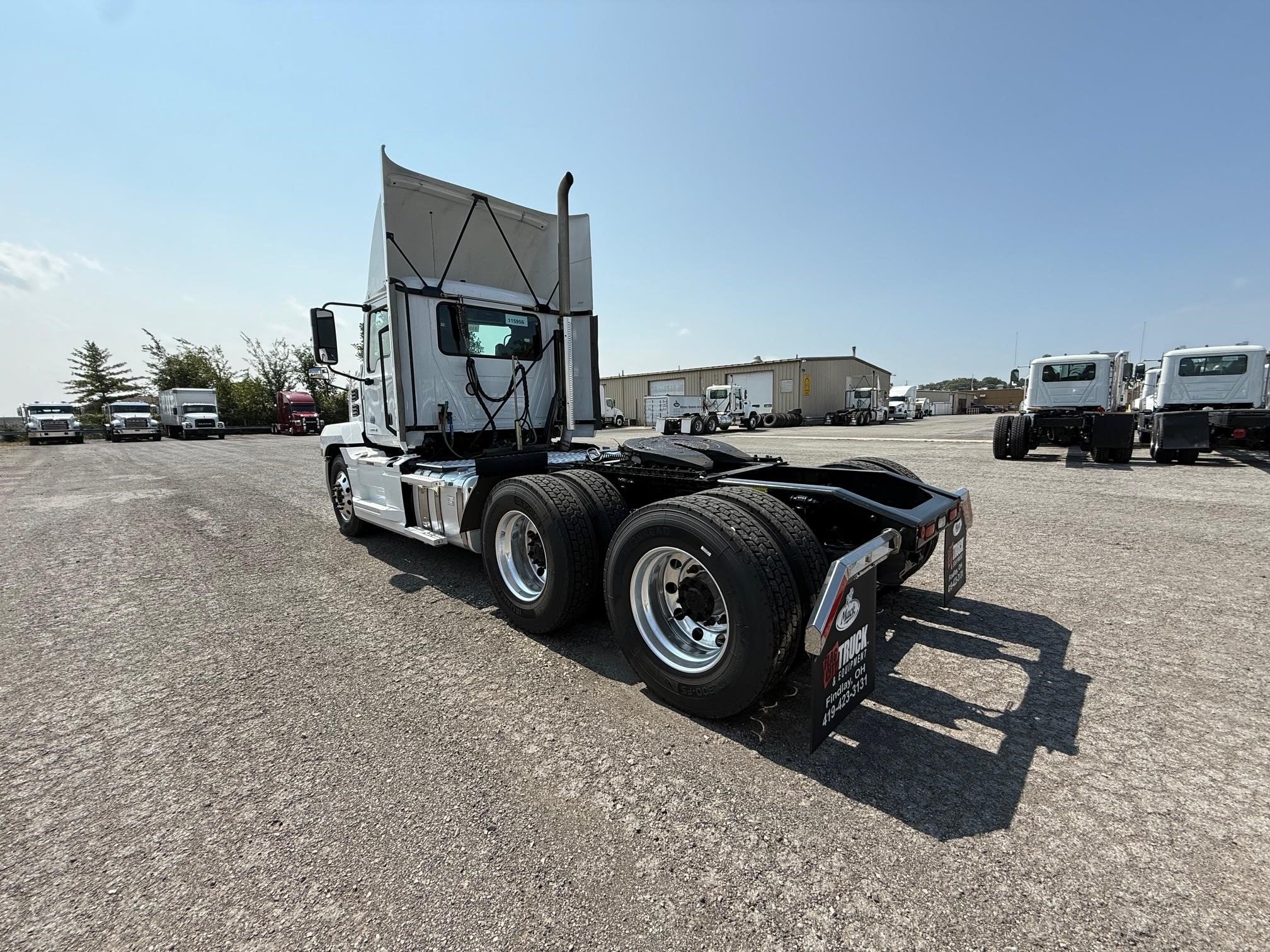 2020 MACK ANTHEM 64T - image 4 of 6