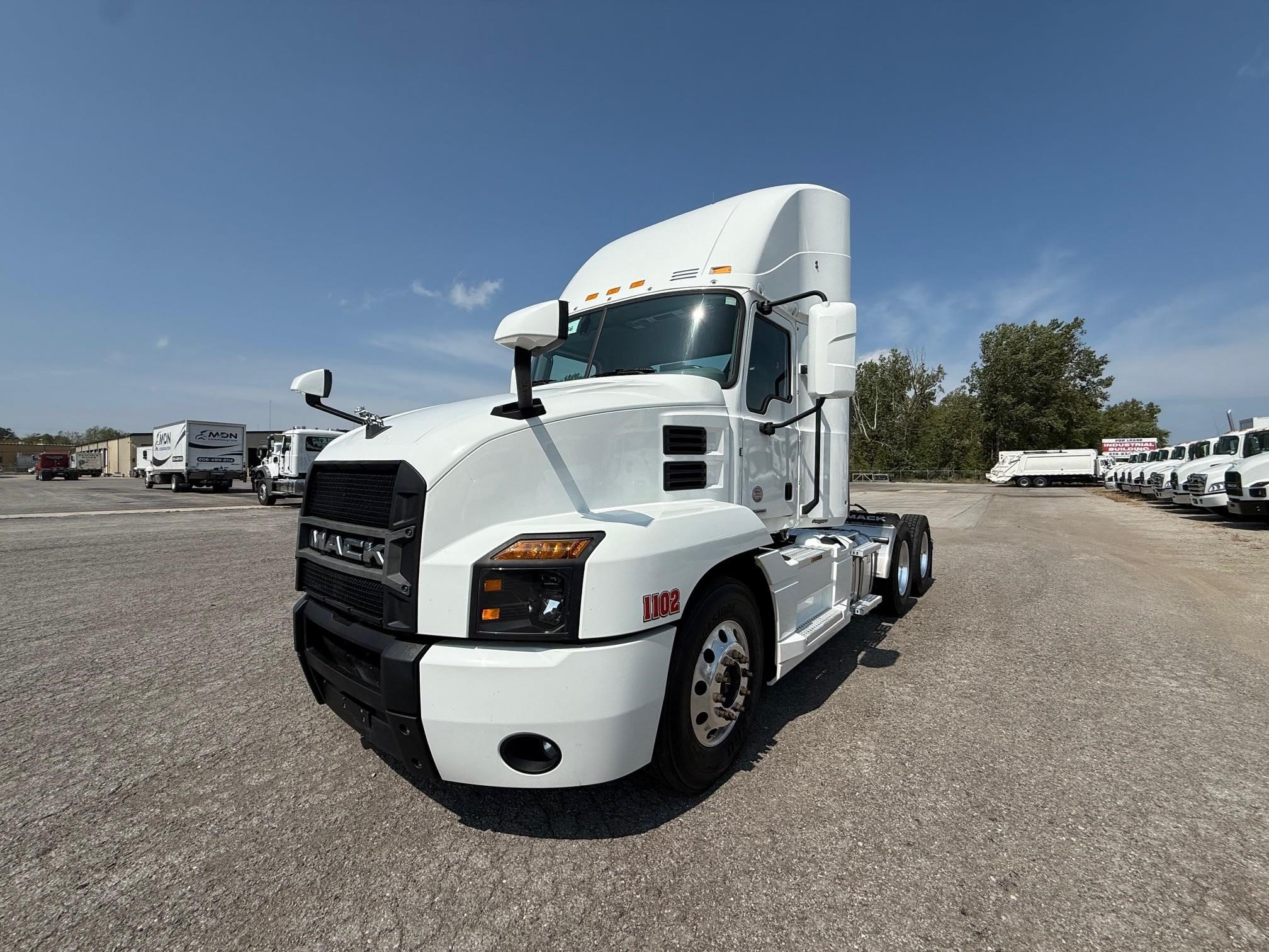 2020 MACK ANTHEM 64T - image 2 of 6