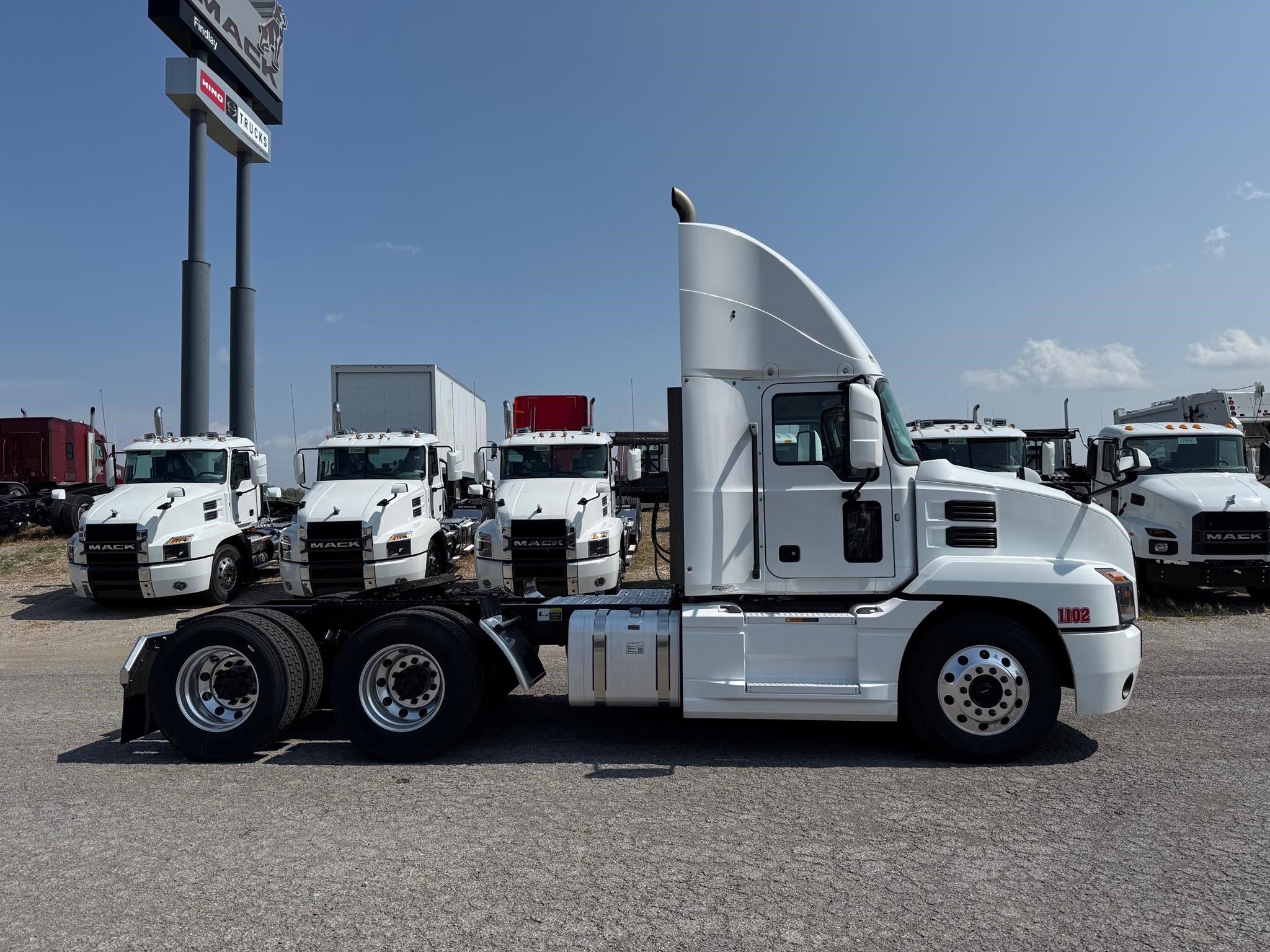 2020 MACK ANTHEM 64T - image 5 of 6