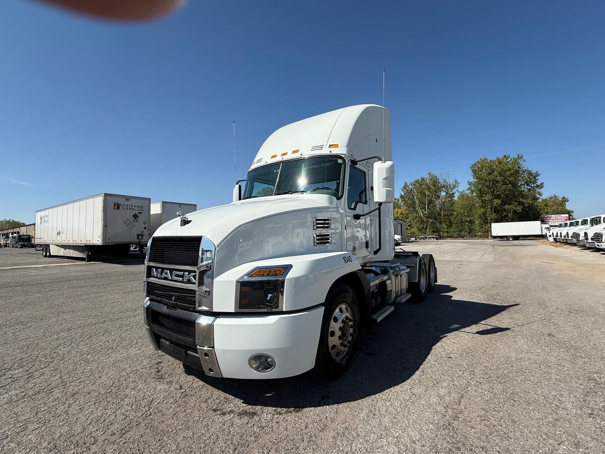 2020 MACK ANTHEM 64T - image 5 of 6