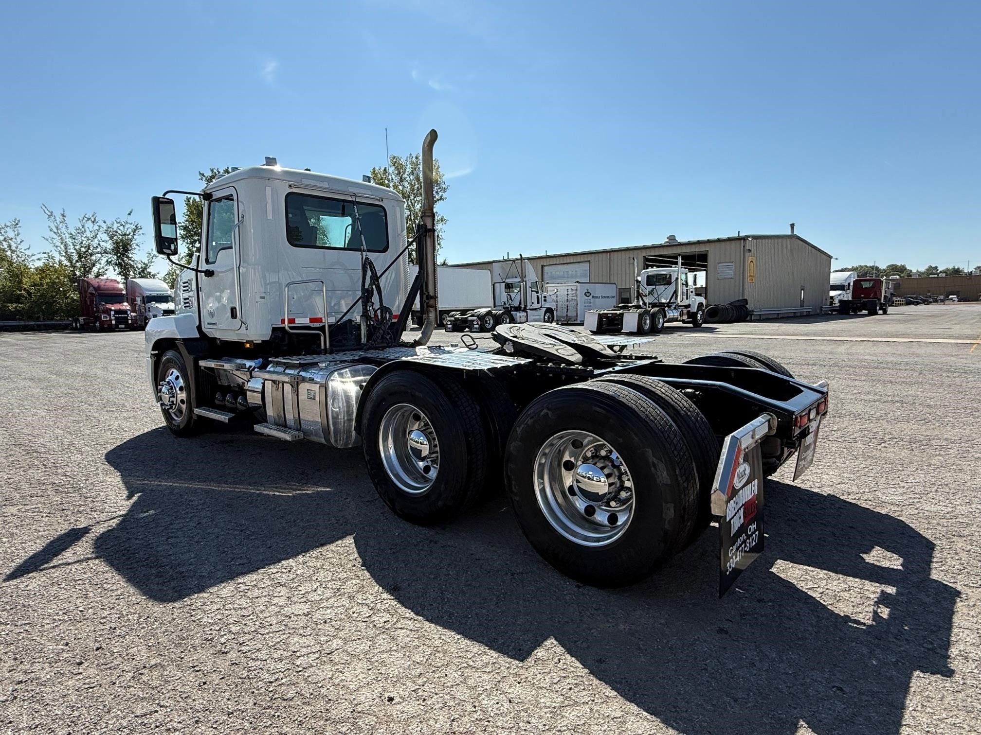 2019 MACK ANTHEM 64T - image 2 of 6