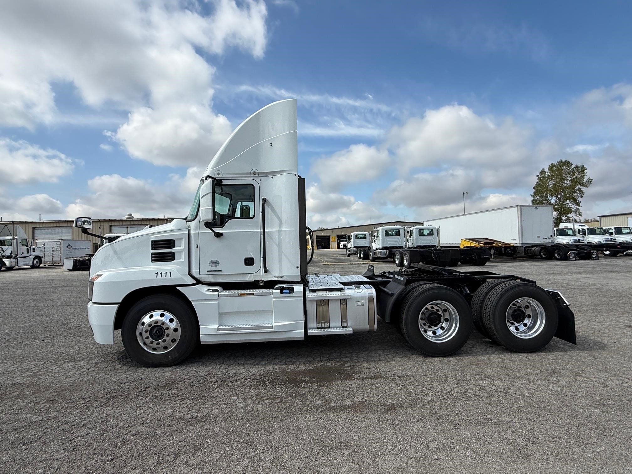 2021 MACK ANTHEM 64T - image 5 of 6