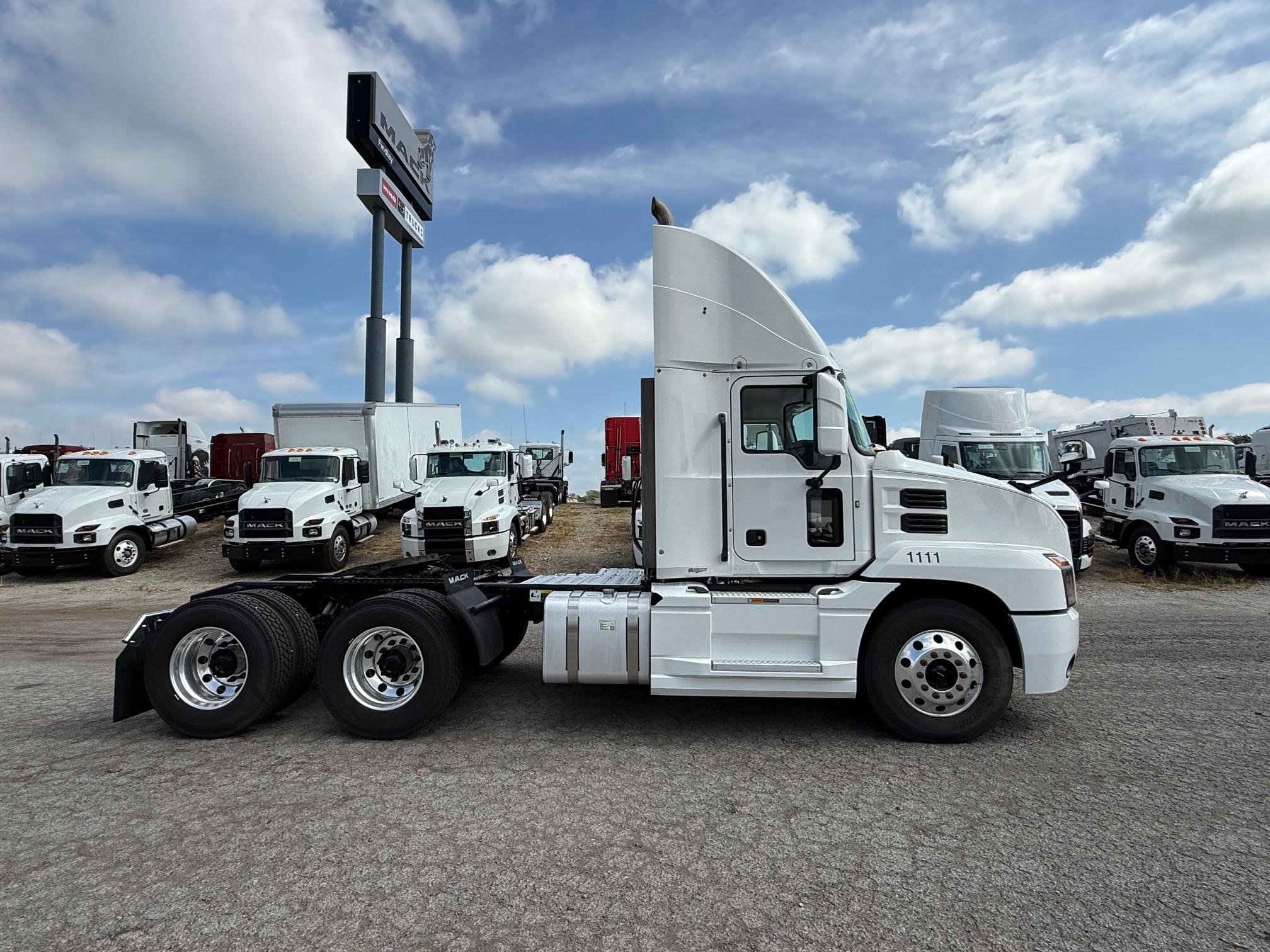 2021 MACK ANTHEM 64T - image 6 of 6