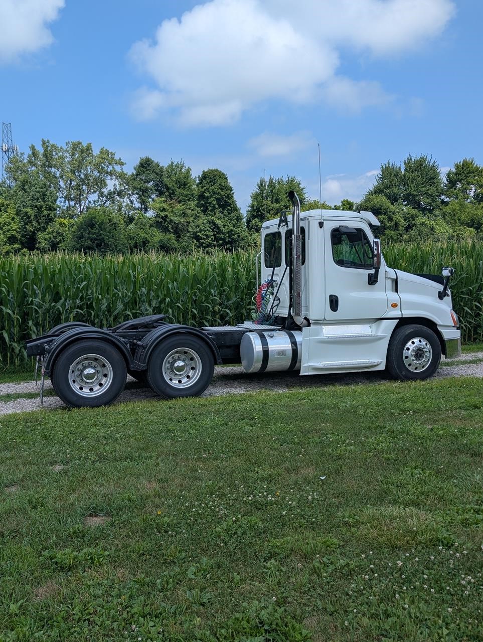 2016 FREIGHTLINER CASCADIA 125 2016 FREIGHTLINER CASCADIA 125 - image 4 of 6