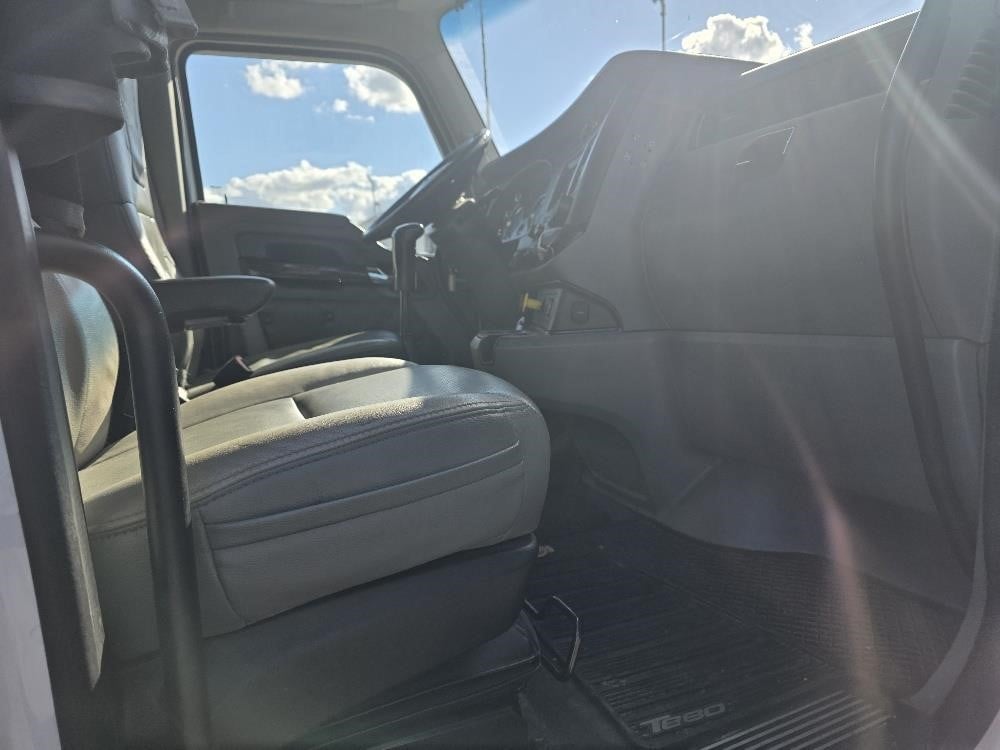 2015 KENWORTH T680 10014079241 2015 KENWORTH T680 10014079241