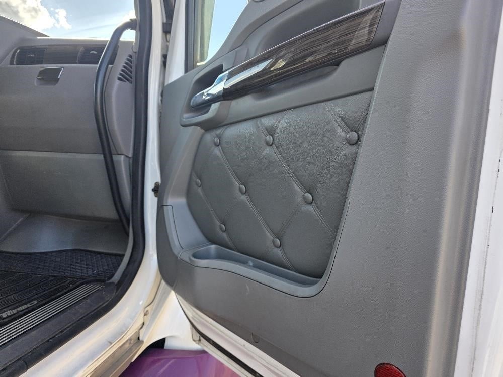2015 KENWORTH T680 10014079243 2015 KENWORTH T680 10014079243
