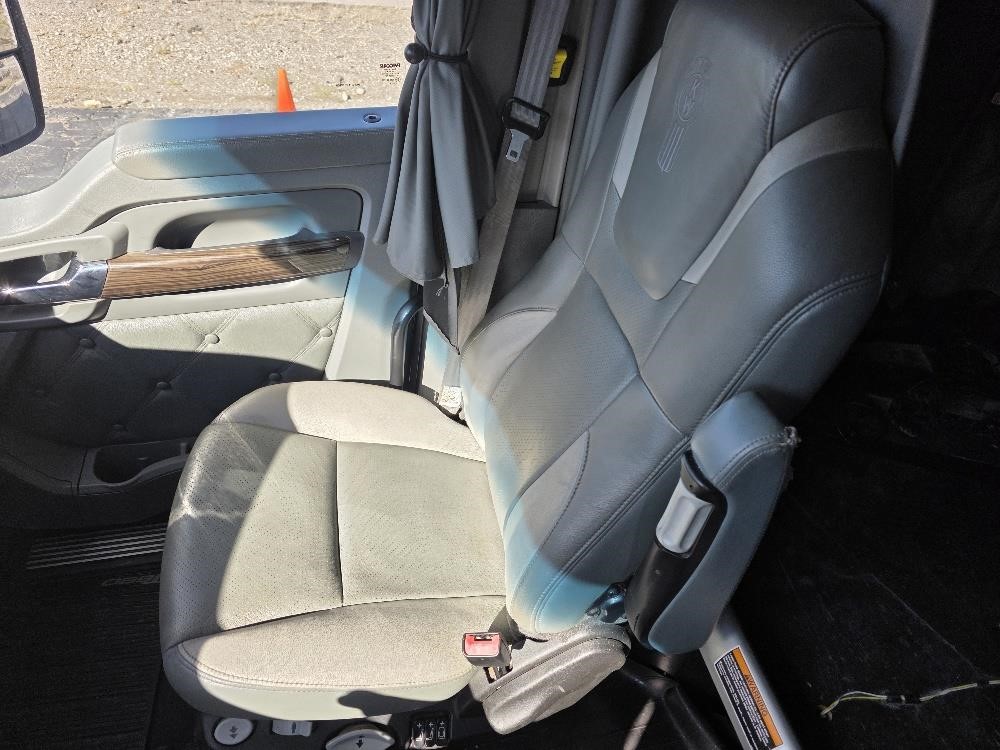 2015 KENWORTH T680 10014079414 2015 KENWORTH T680 10014079414