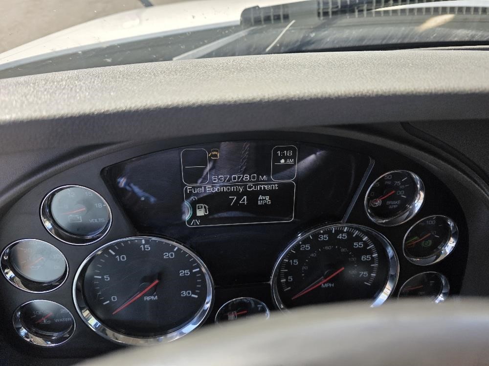 2015 KENWORTH T680 10014079568 2015 KENWORTH T680 10014079568