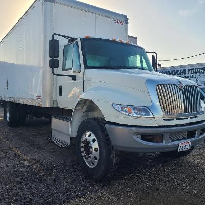 2015 INTERNATIONAL DURASTAR 4300 - image 2 of 6