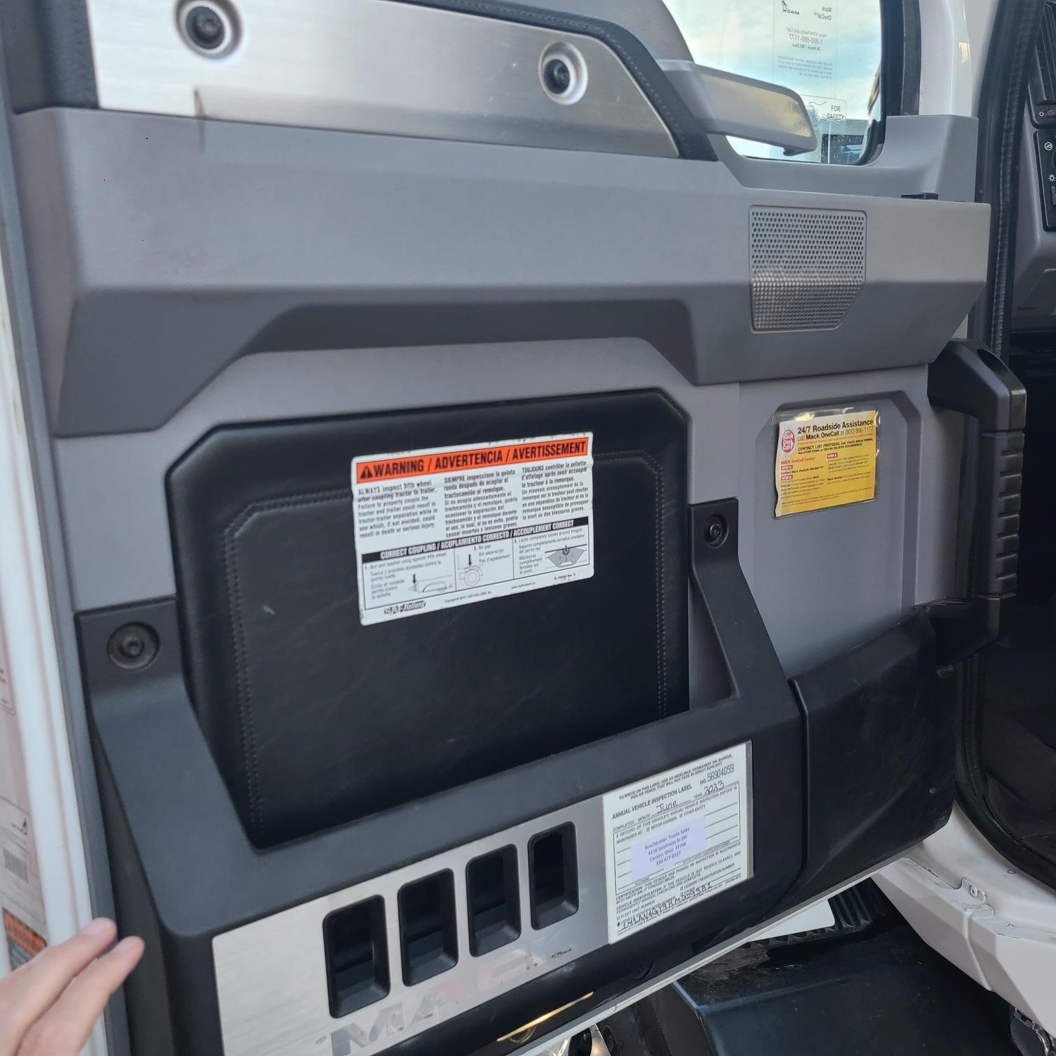 2019 MACK ANTHEM 64T 2019 MACK ANTHEM 64T - image 5 of 6