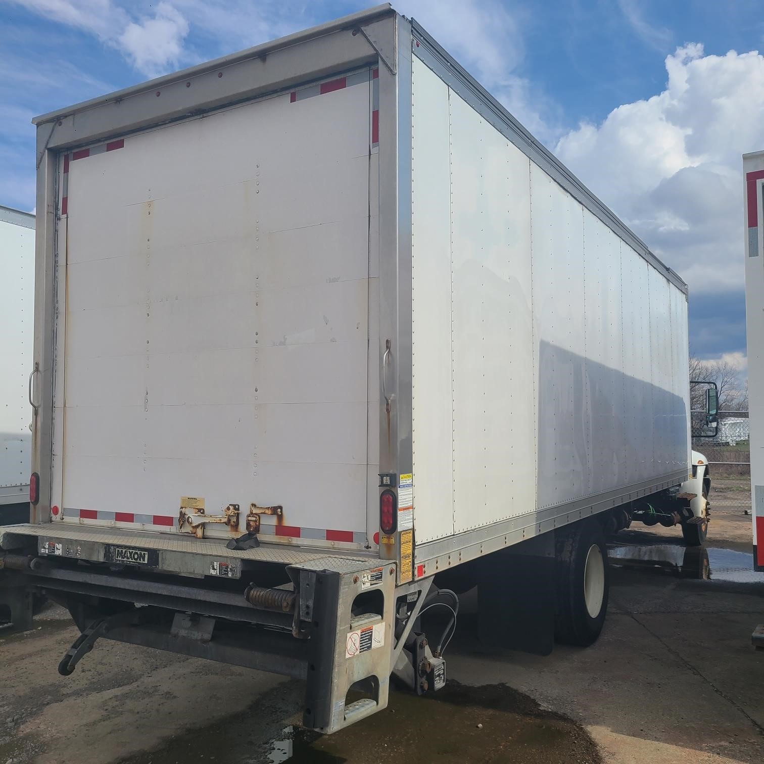 2018 INTERNATIONAL DURASTAR 4300 - image 5 of 6