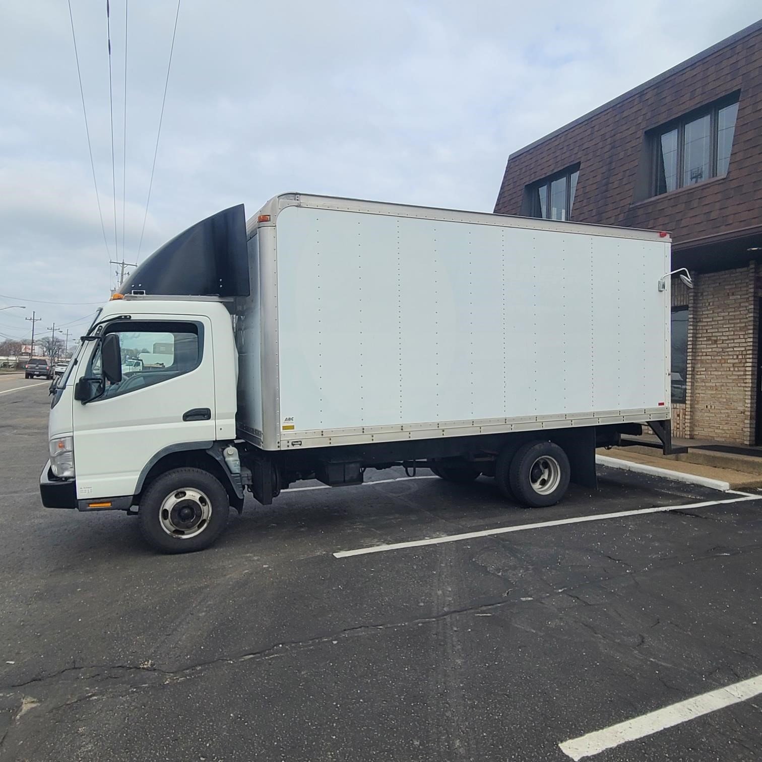2007 MITSUBISHI FUSO FE140 2007 MITSUBISHI FUSO FE140 - image 1 of 6