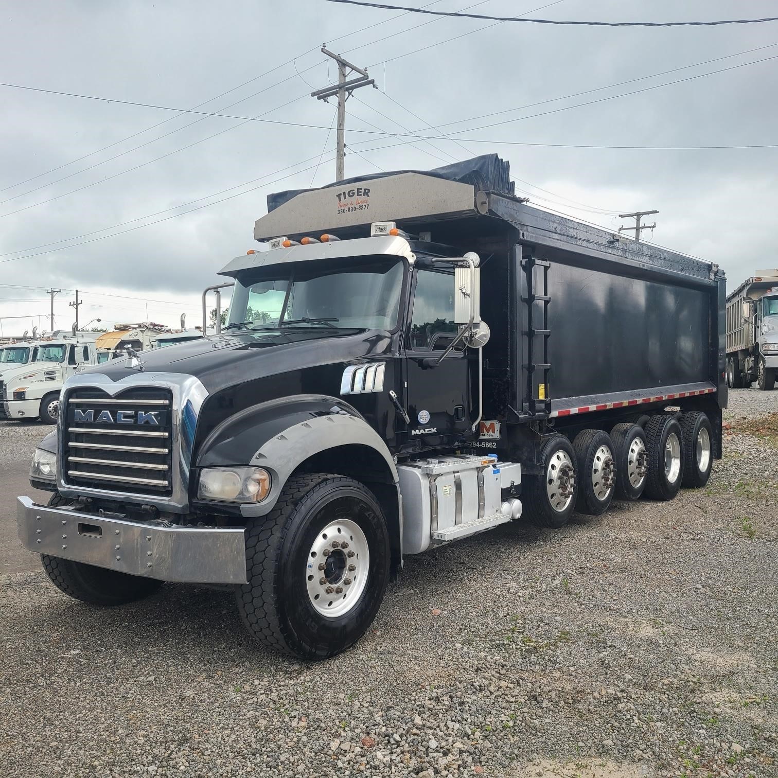 2018 MACK GRANITE GU713 - image 1 of 6