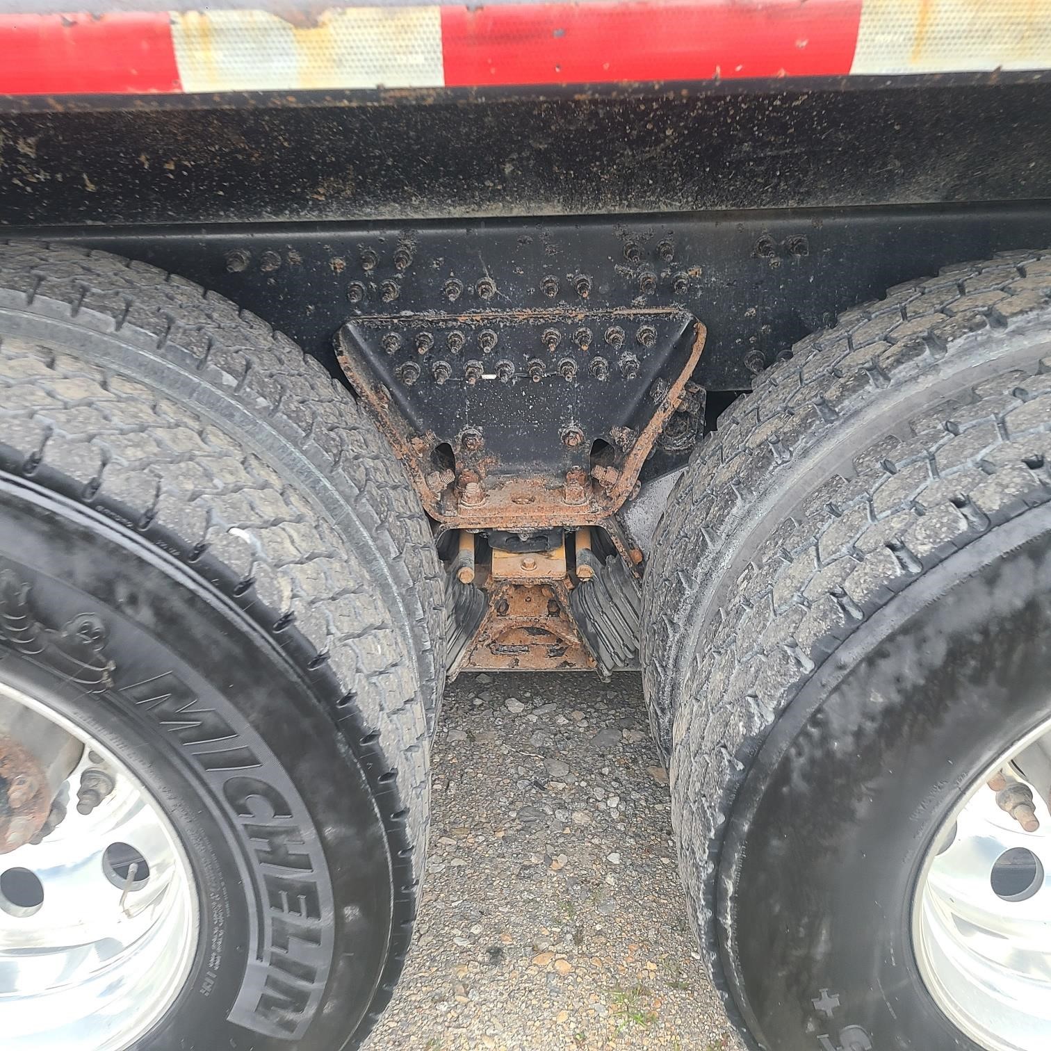 2018 MACK GRANITE GU713 - image 5 of 6