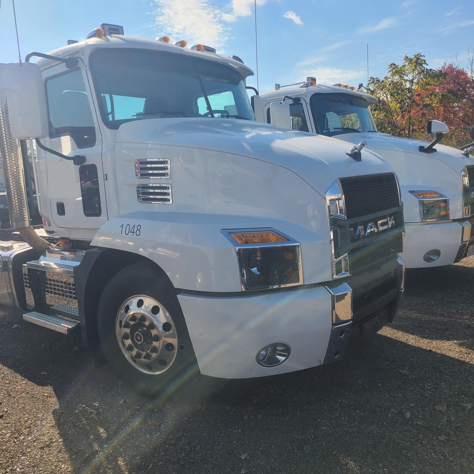 2019 MACK ANTHEM 64T 2019 MACK ANTHEM 64T - image 2 of 6