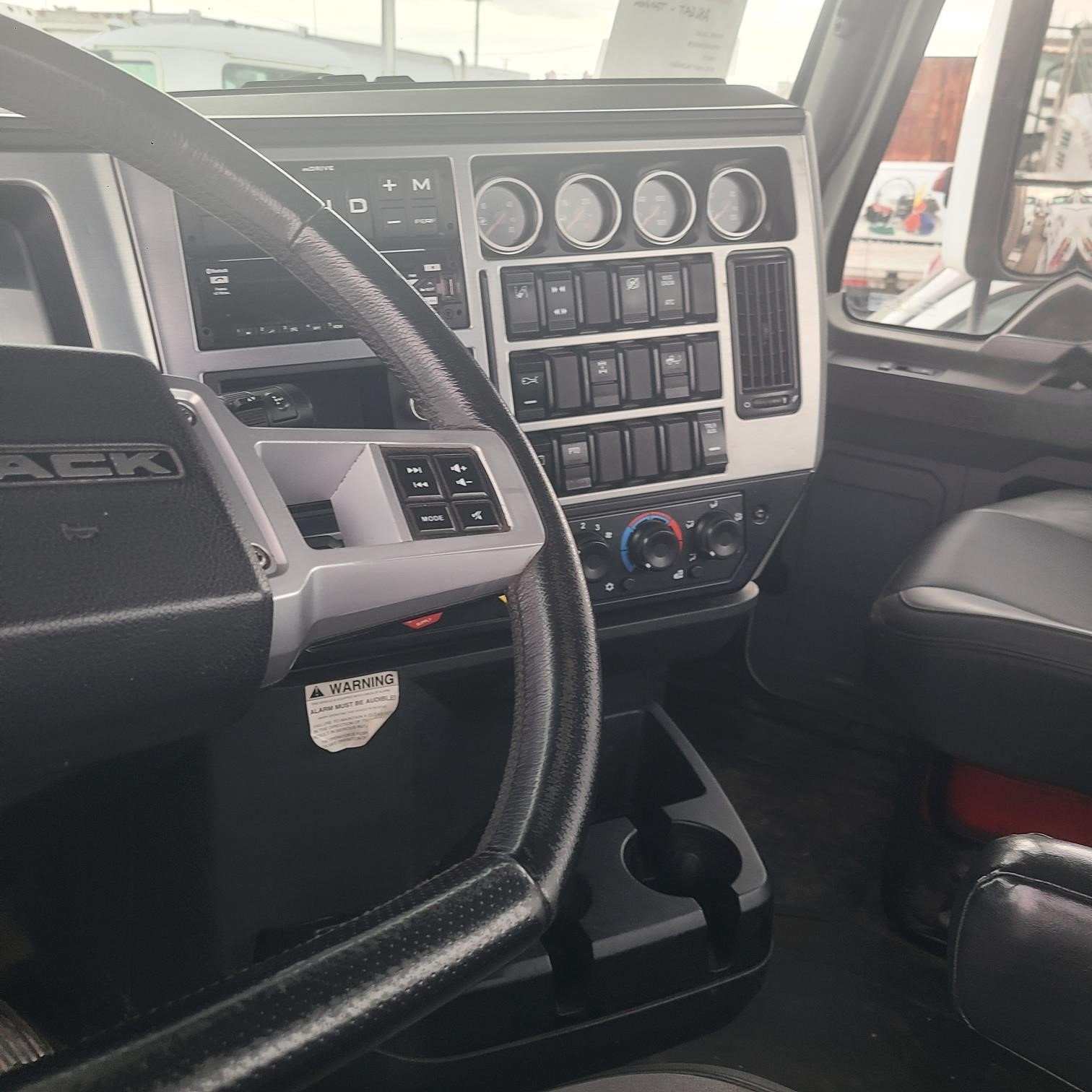 2020 MACK ANTHEM 64T - image 6 of 6