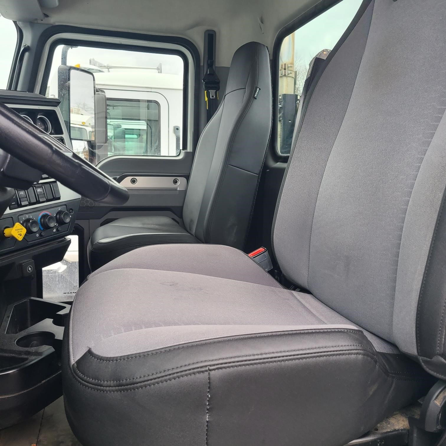 2019 MACK ANTHEM 64T 2019 MACK ANTHEM 64T - image 6 of 6