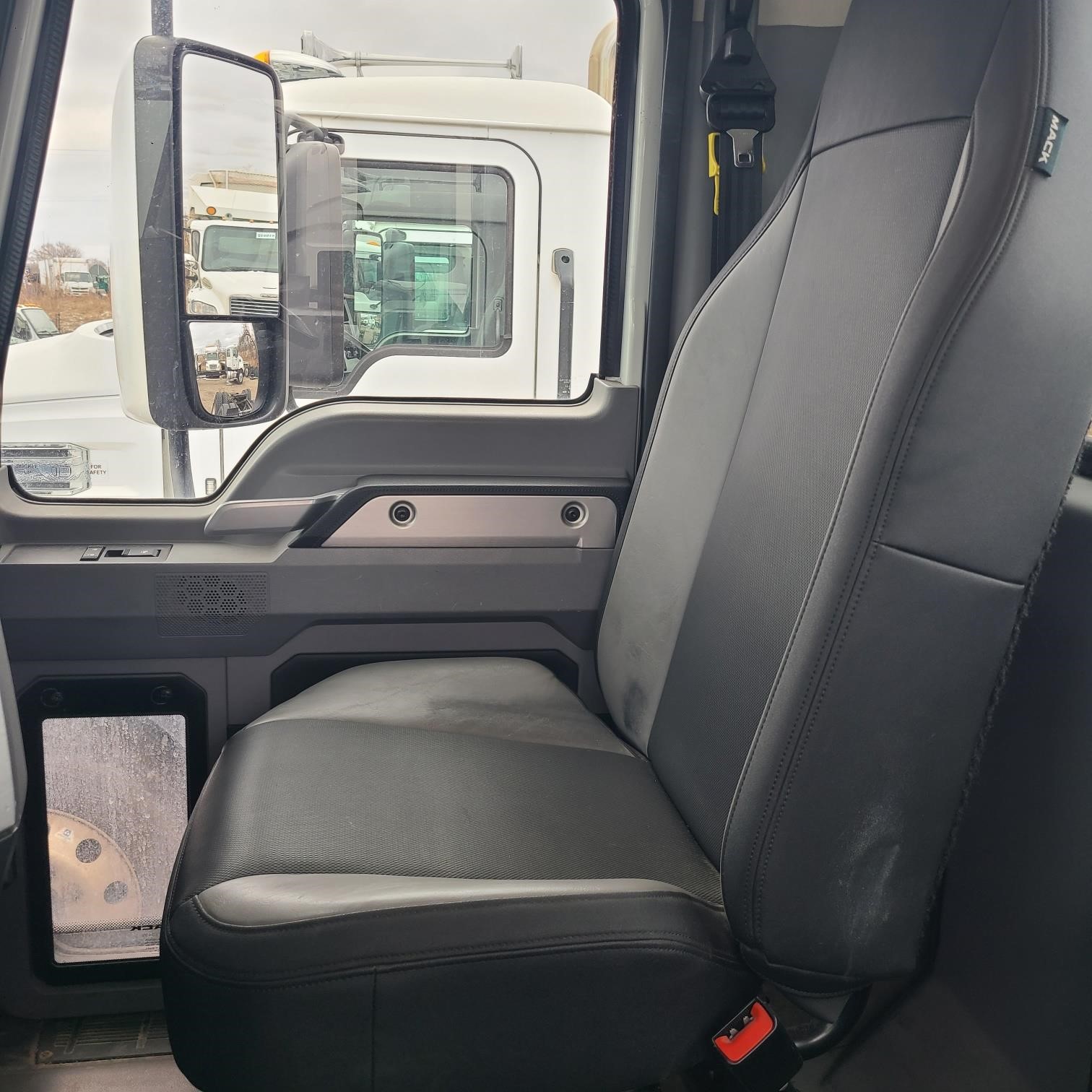 2019 MACK ANTHEM 64T 9044905131 2019 MACK ANTHEM 64T 9044905131