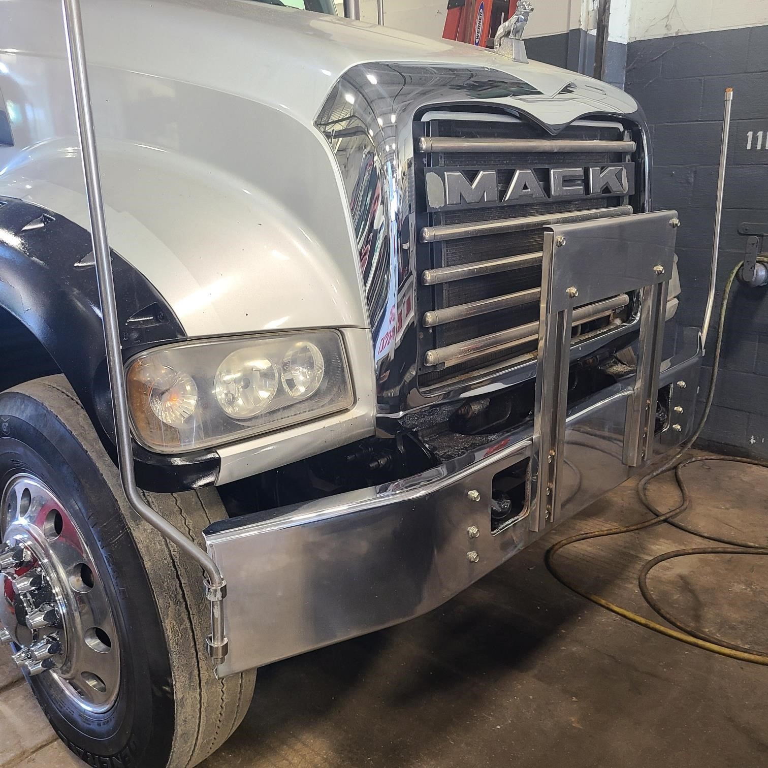 2012 MACK GRANITE GU713 - image 6 of 6