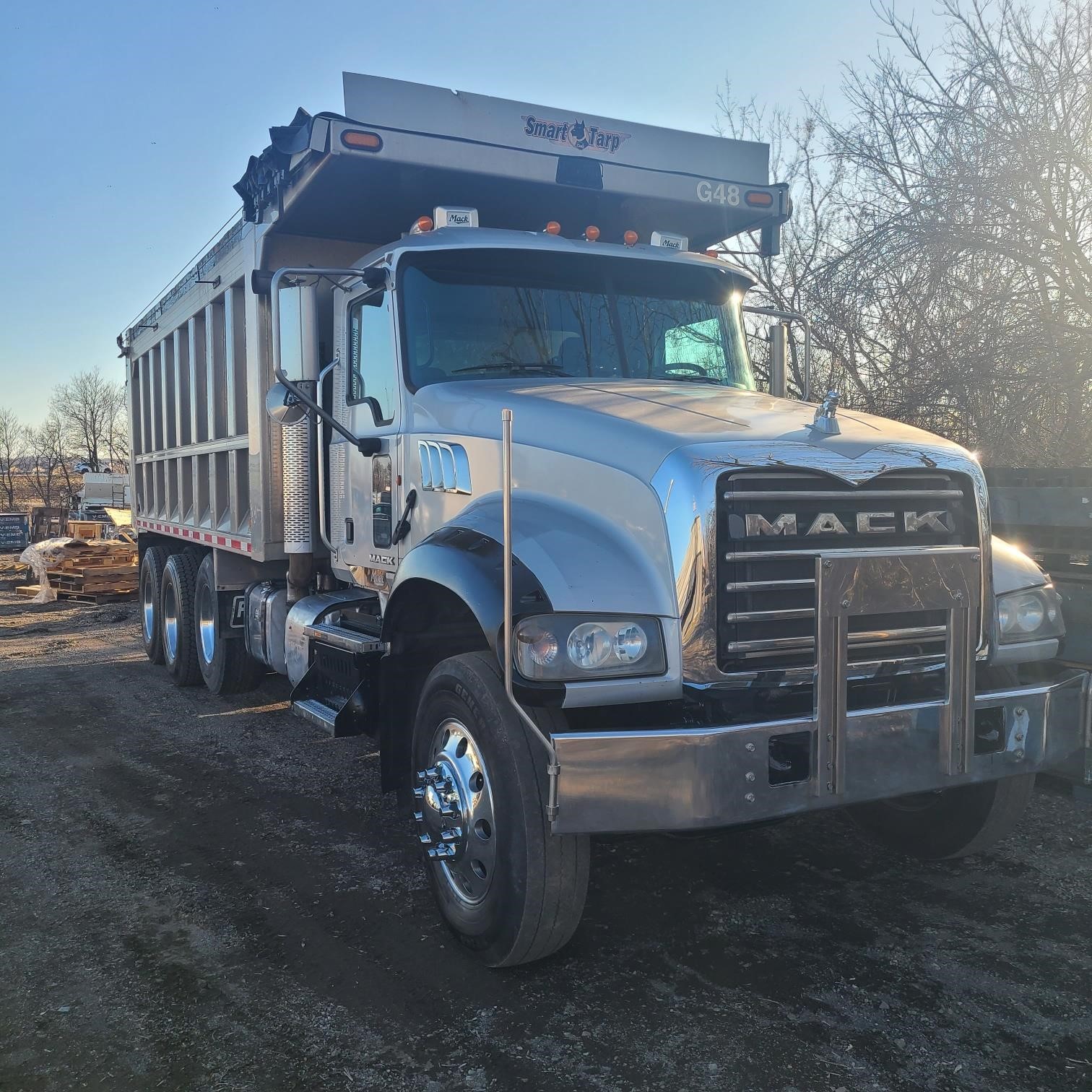 2012 MACK GRANITE GU713 - image 2 of 6