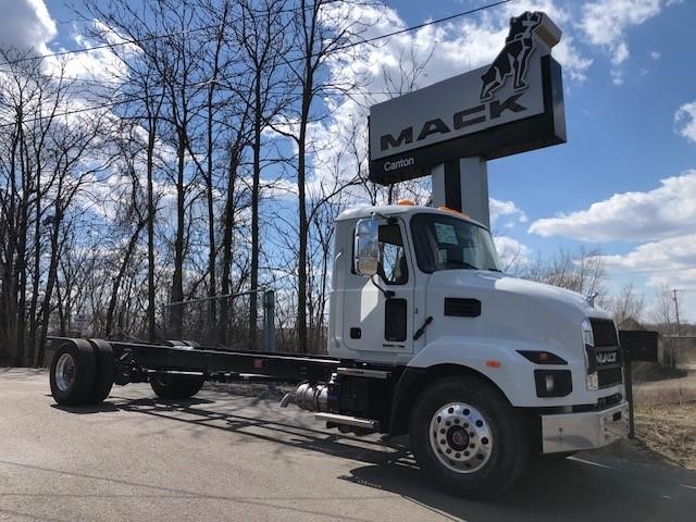 2026 MACK MD6 2026 MACK MD6 - image 1 of 6