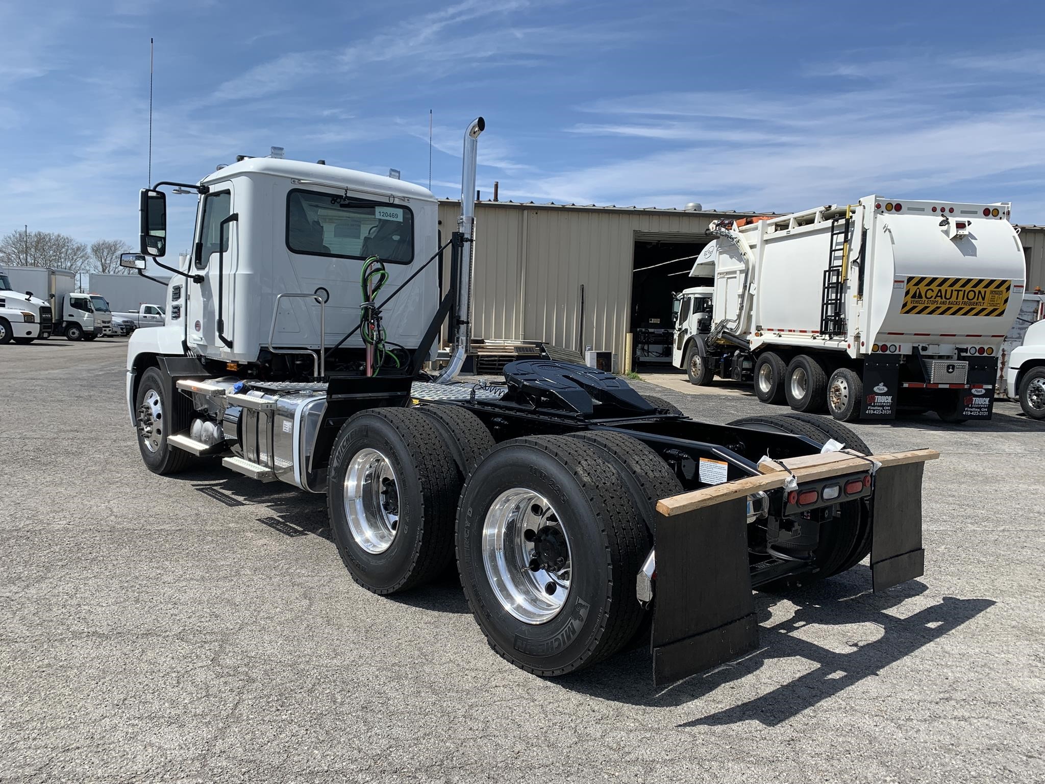 2026 MACK ANTHEM 64T - image 3 of 6