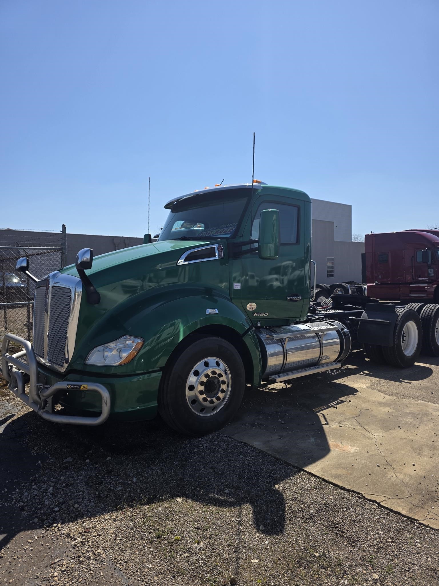 2019 KENWORTH T680 2019 KENWORTH T680 - image 3 of 6