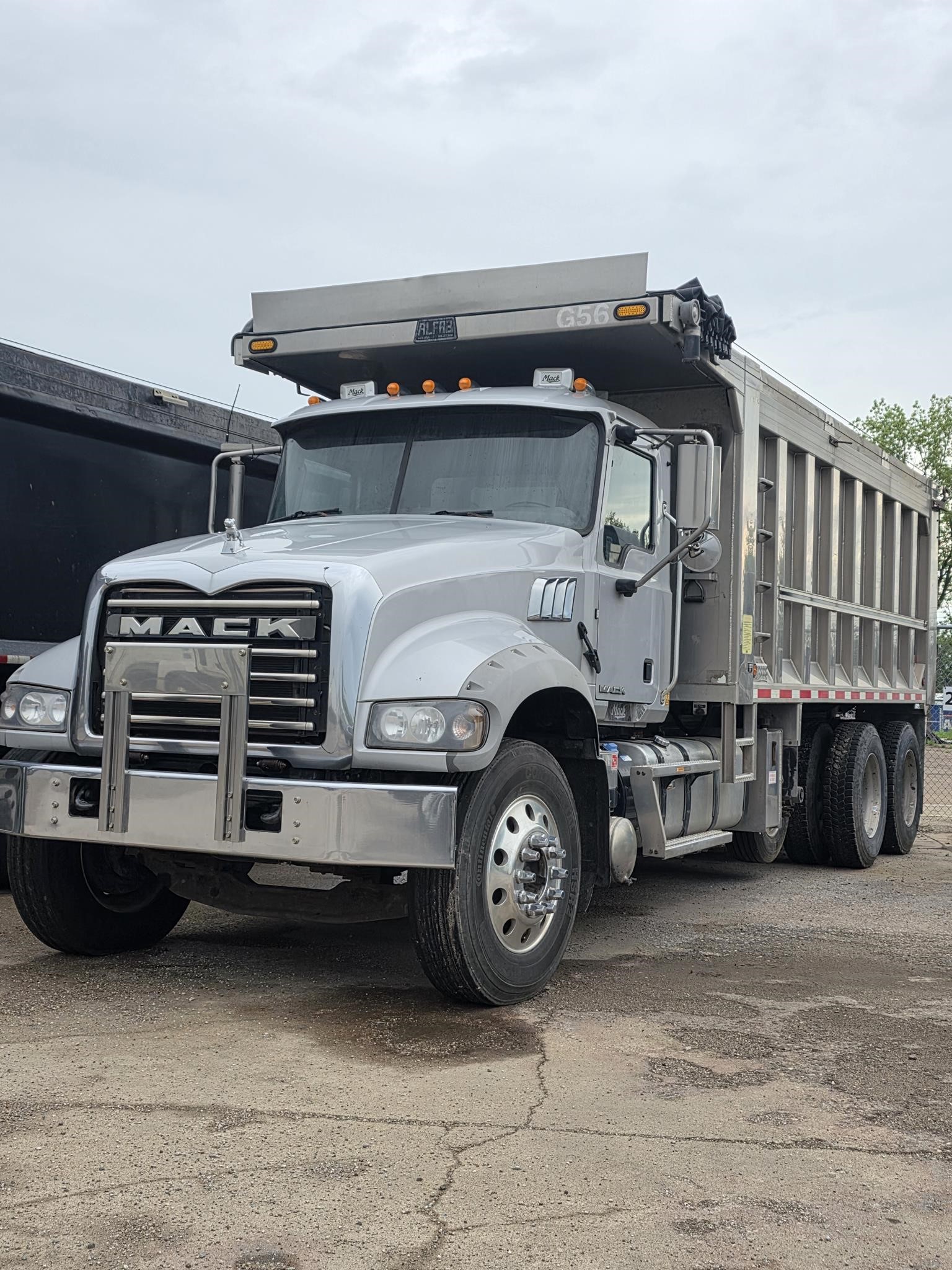 2012 MACK GRANITE GU713 - image 1 of 6