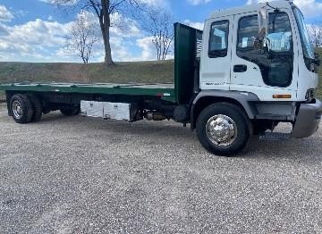 2009 GMC T7500 - image 3 of 6