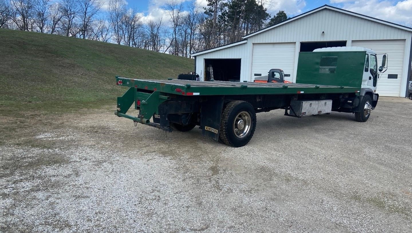 2009 GMC T7500 - image 5 of 6