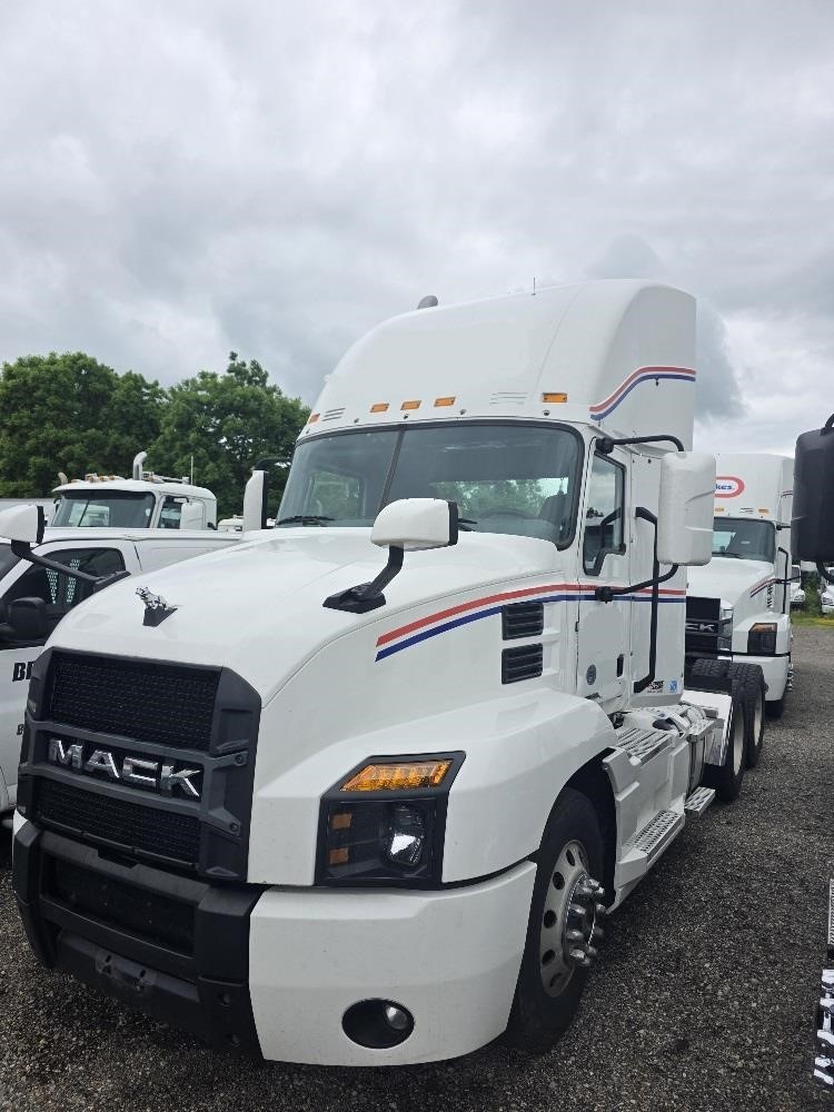 2020 MACK ANTHEM 64T 2020 MACK ANTHEM 64T - image 2 of 6