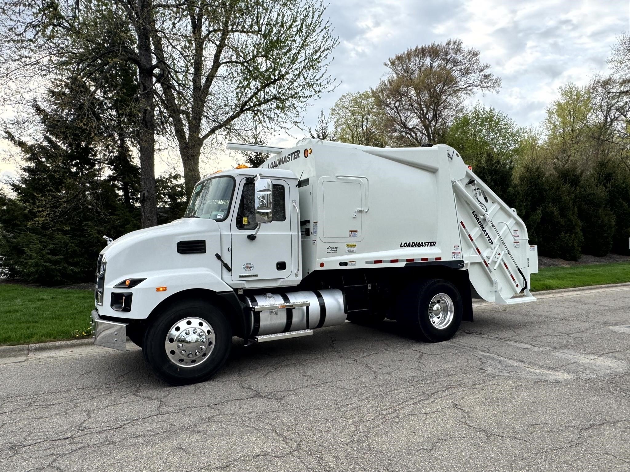 2025 MACK MD6 - image 5 of 6