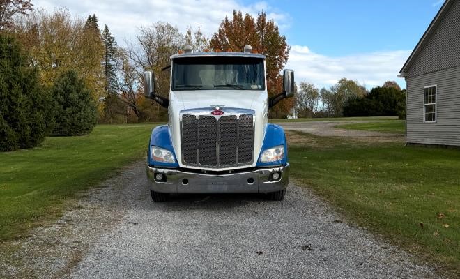 2016 PETERBILT 579 10024606133 2016 PETERBILT 579 10024606133
