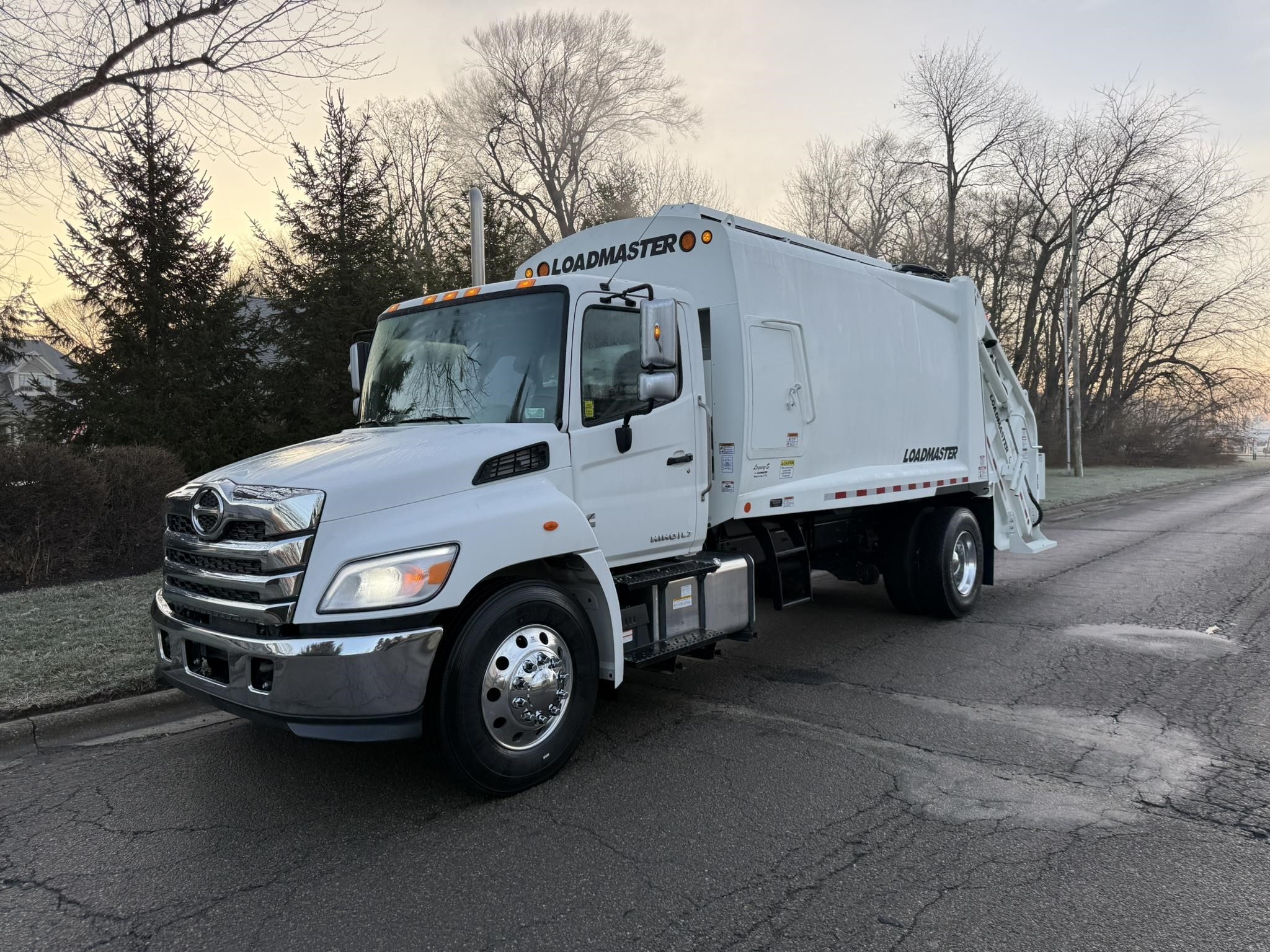 2025 HINO L7 2025 HINO L7 - image 1 of 6