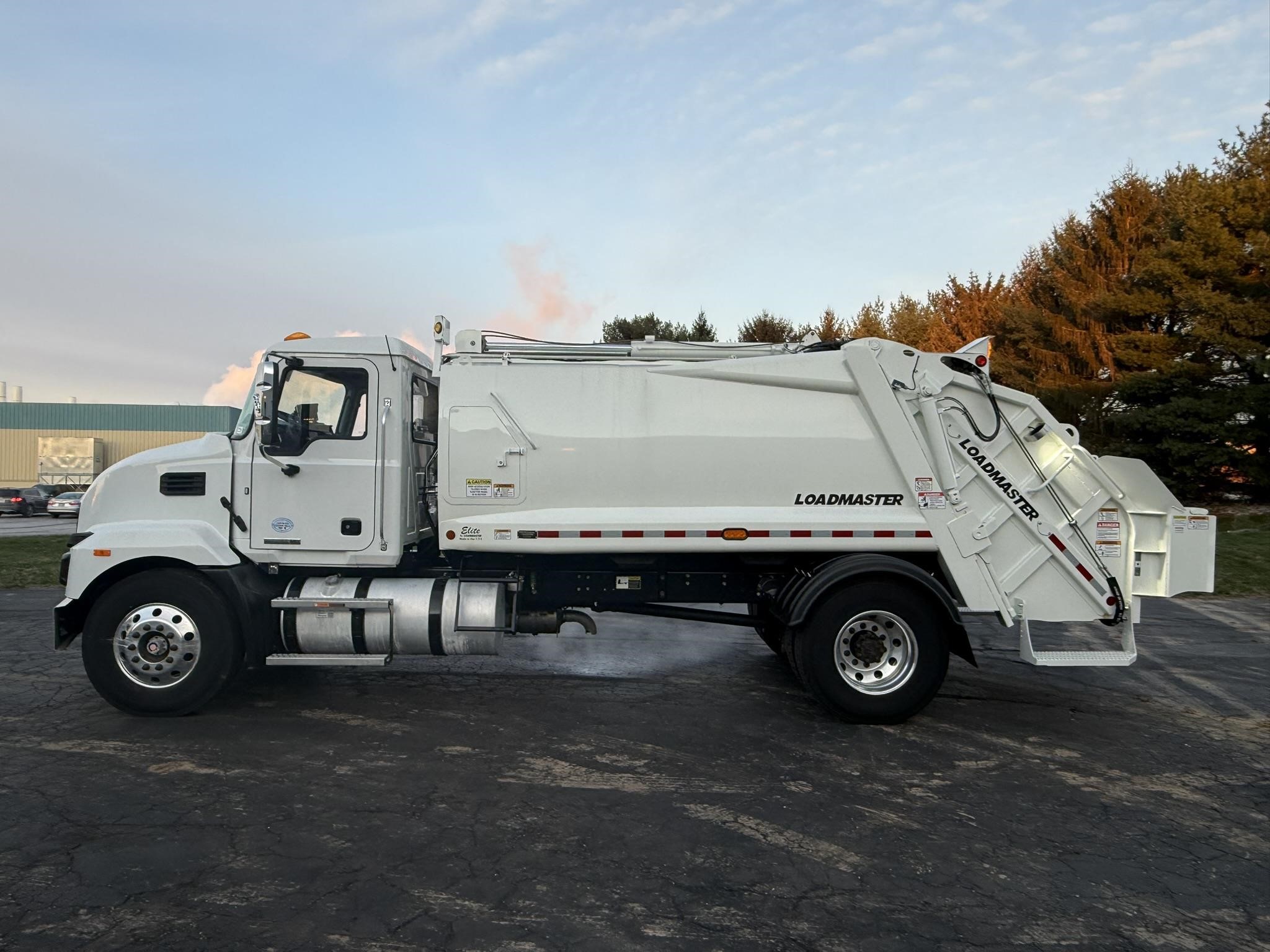 2025 MACK MD6 2025 MACK MD6 - image 4 of 6