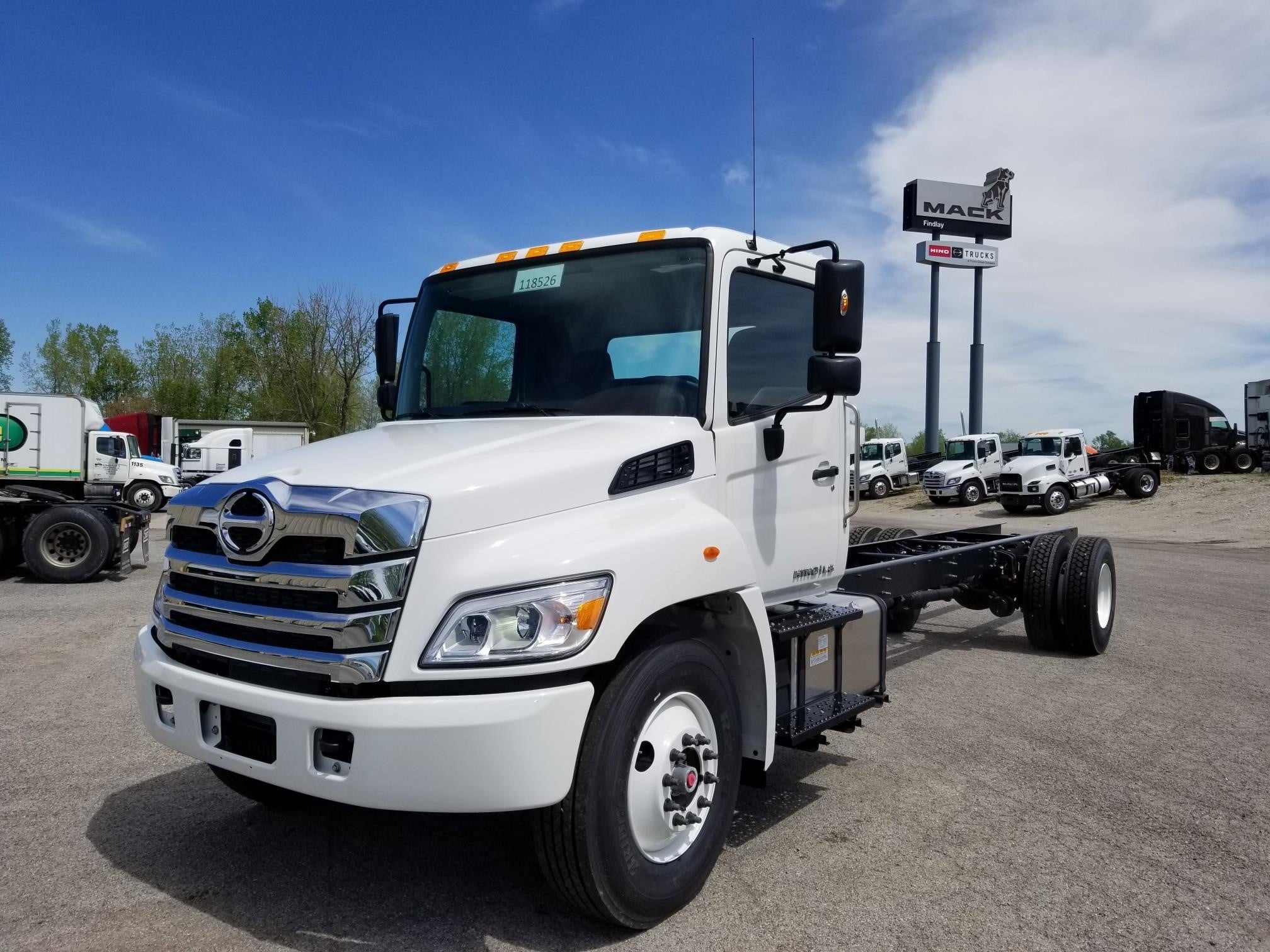 2025 HINO L6 - image 1 of 6