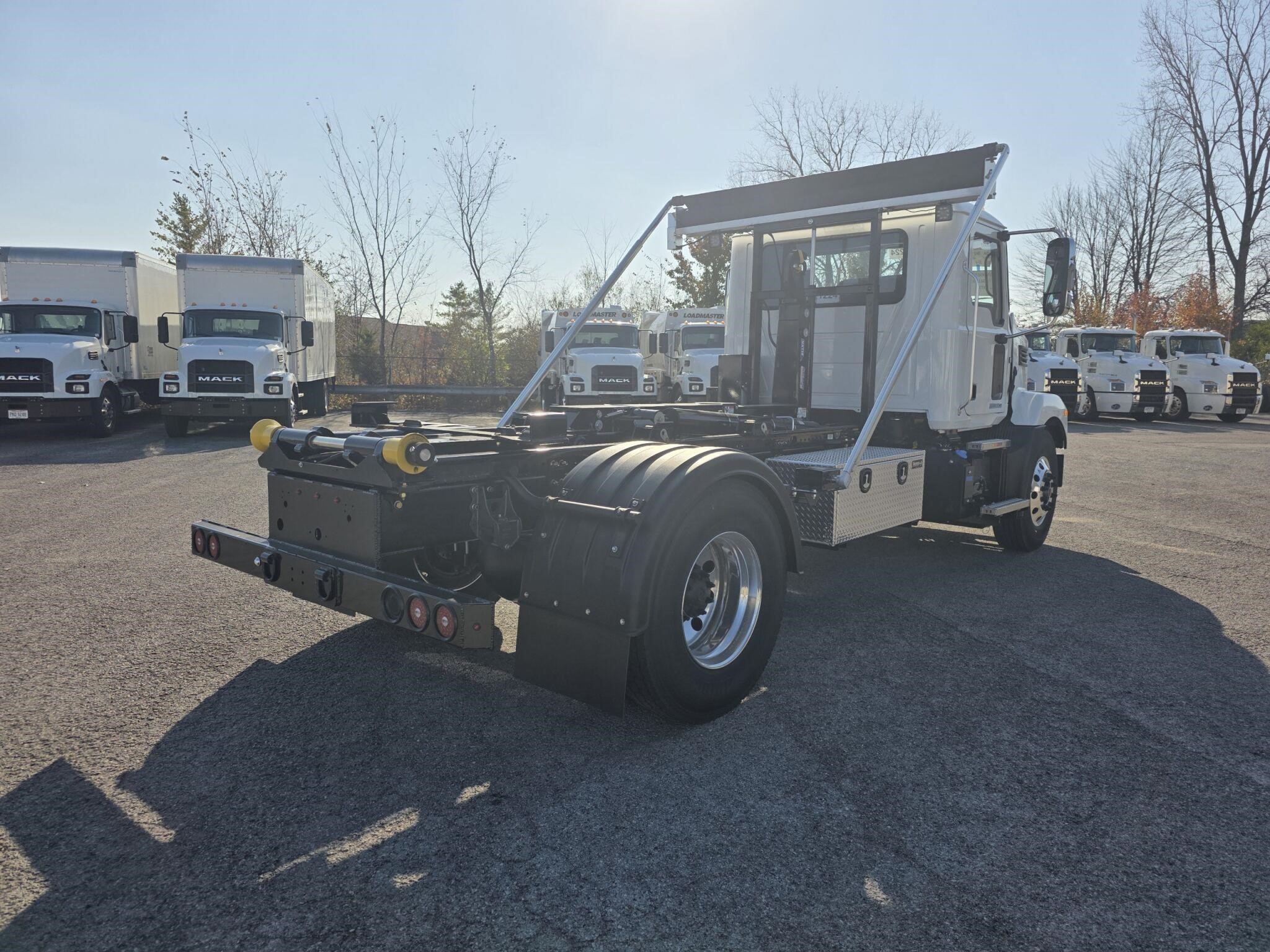 2026 Mack MD — photo 6