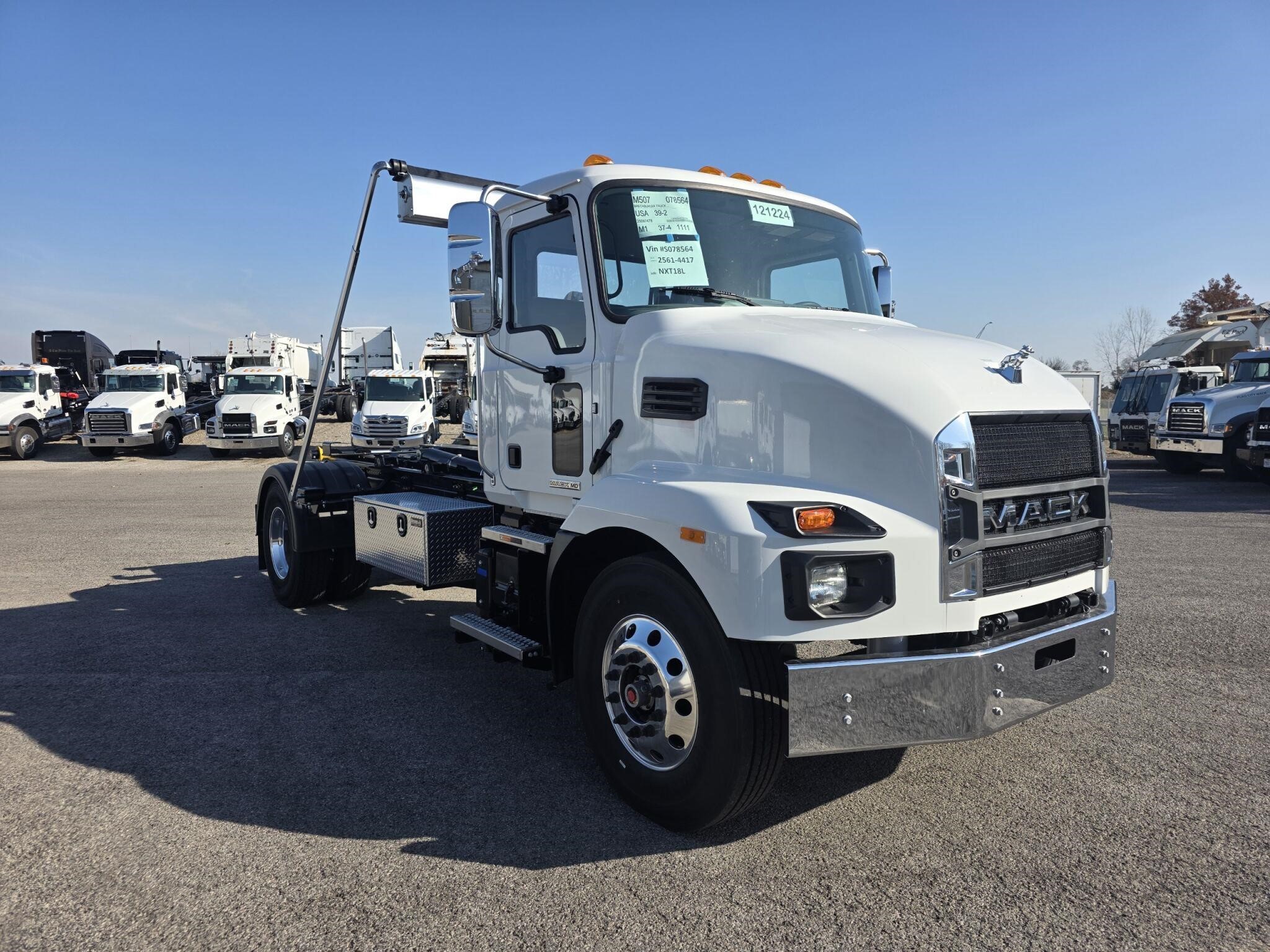 2026 Mack MD — photo 3