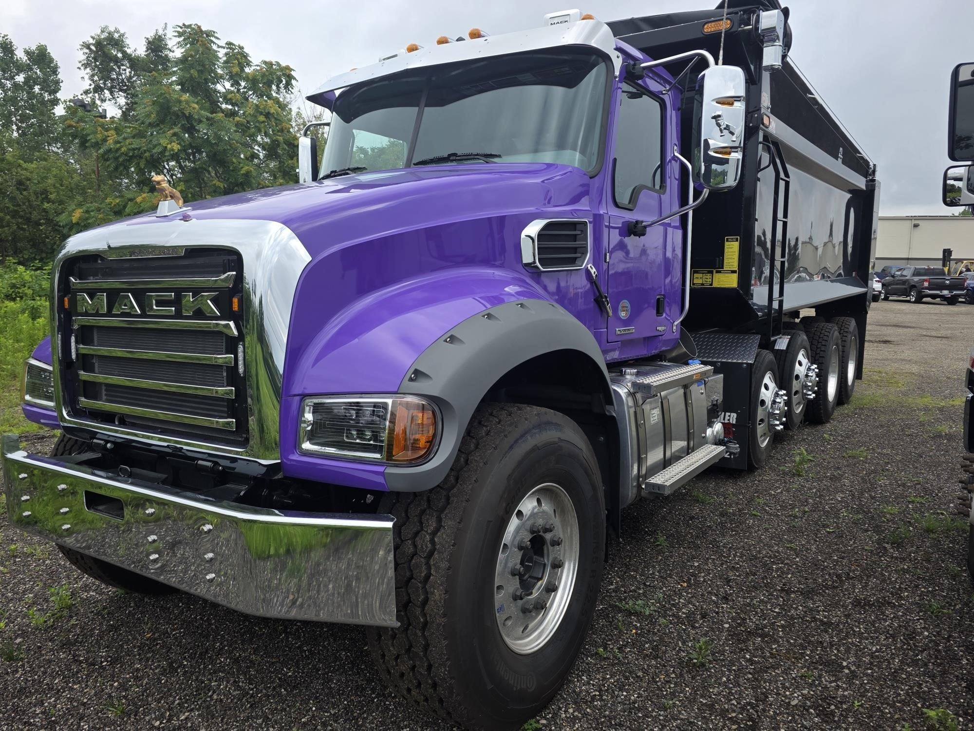 2026 MACK GRANITE 64FR 2026 MACK GRANITE 64FR - image 2 of 6