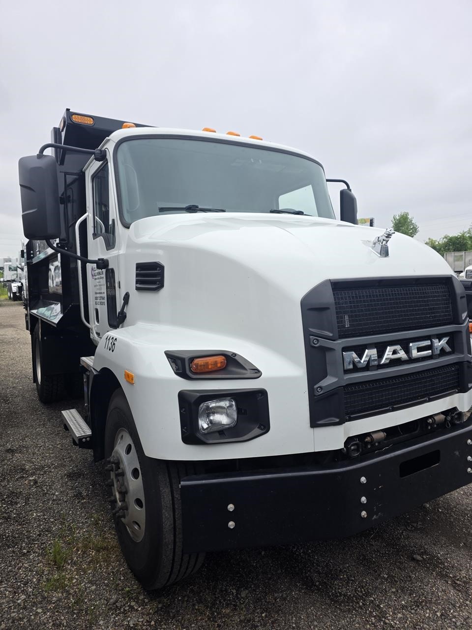 2022 MACK MD7 2022 MACK MD7 - image 3 of 6