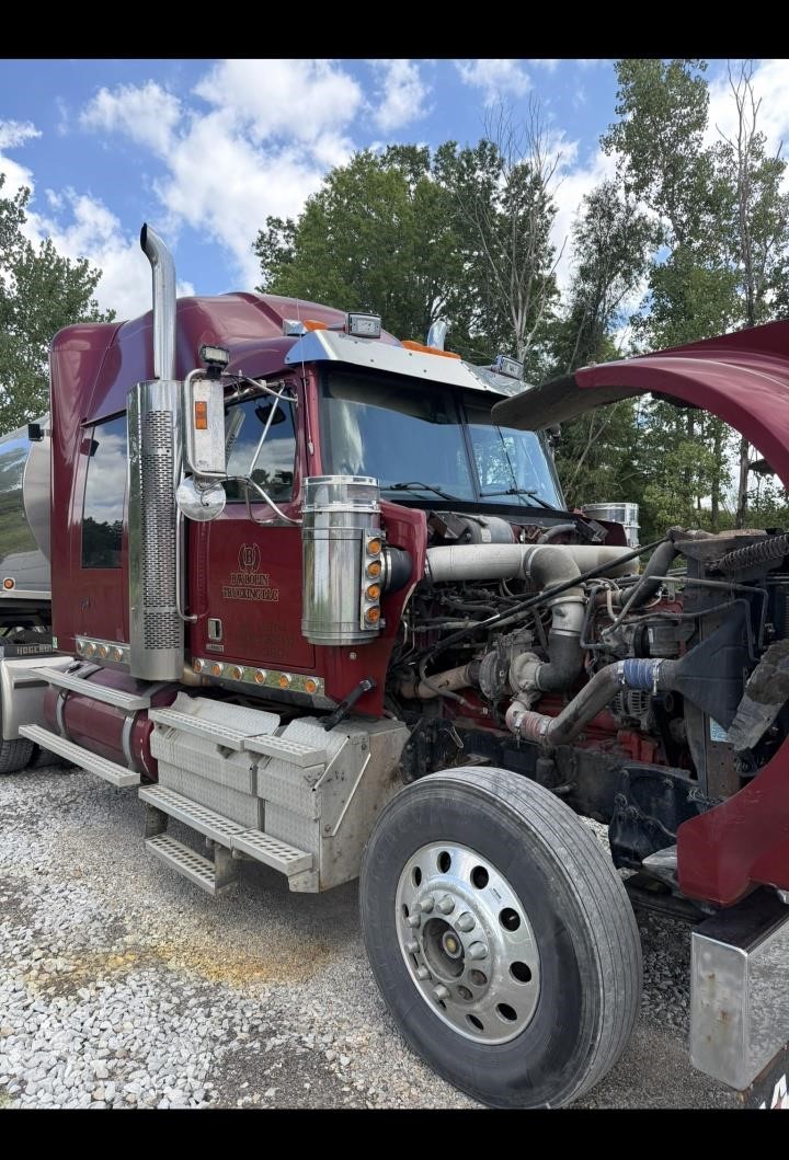 2012 WESTERN STAR 4900FA - image 5 of 6