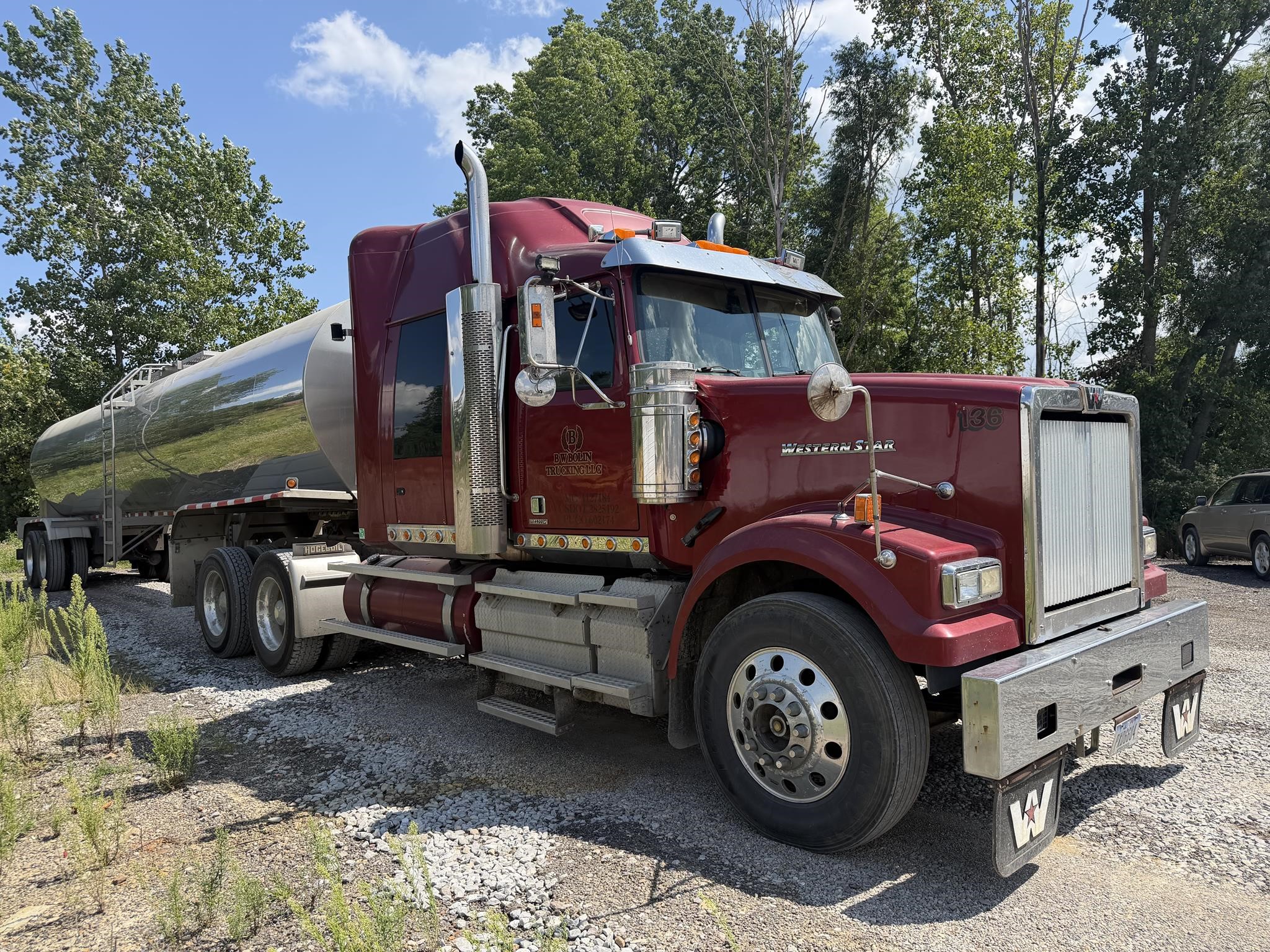 2012 WESTERN STAR 4900FA - image 1 of 6